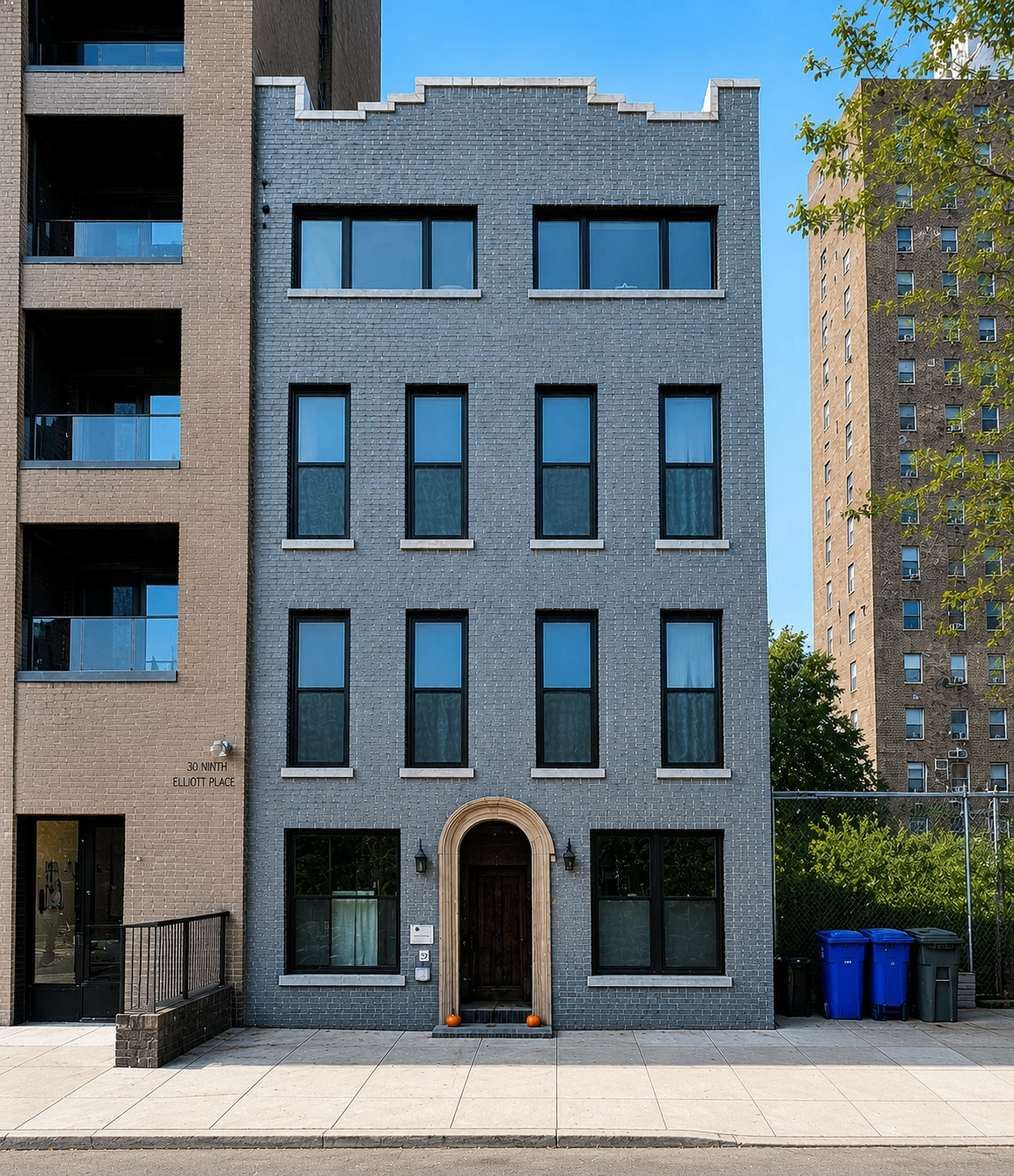 33 North Elliot Place